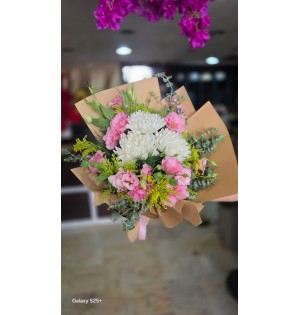 Anatasia Pembe lisyantus Buket