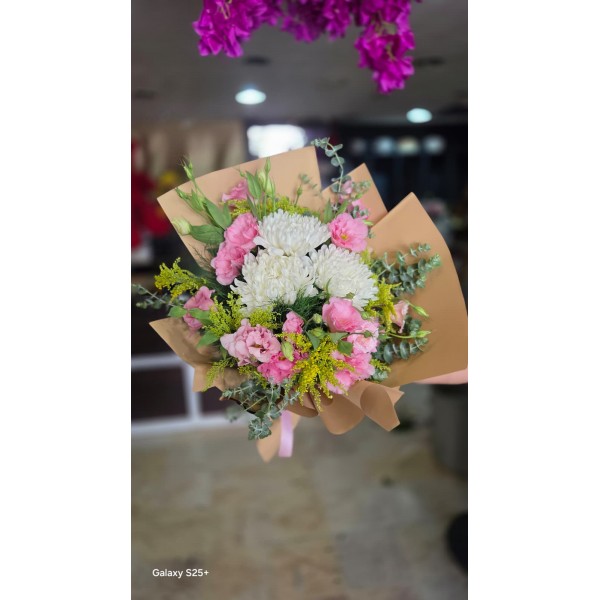 Anatasia Pembe lisyantus Buket