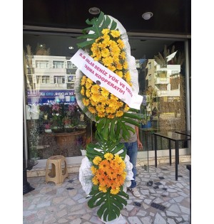 Sarı Gerberalar Çift Katlı Çelenk 