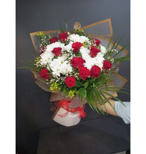 Red Rose ve Papatyalar