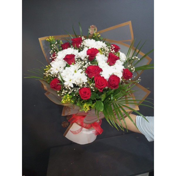 Red Rose ve Papatyalar