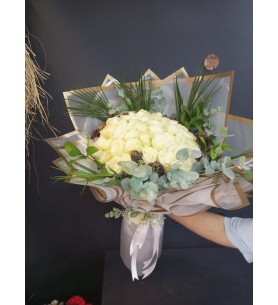 40 Adet İthal White Rose Buket