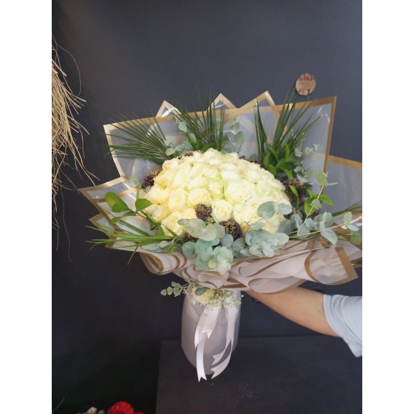 40 Adet İthal White Rose Buket