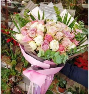 50 Adet Lila Pembe Beyaz Karısık Gül Buketi