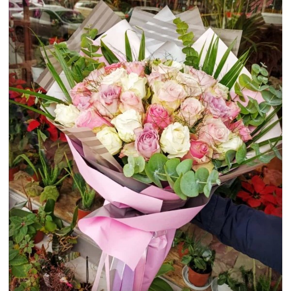 50 Adet Lila Pembe Beyaz Karısık Gül Buketi