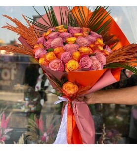İthal Renkli Gül Buket