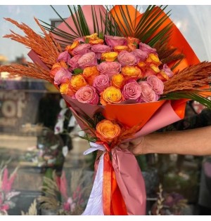 İthal Renkli Gül Buket